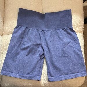 NVGNT Mid Rise Pro Seamless Shorts